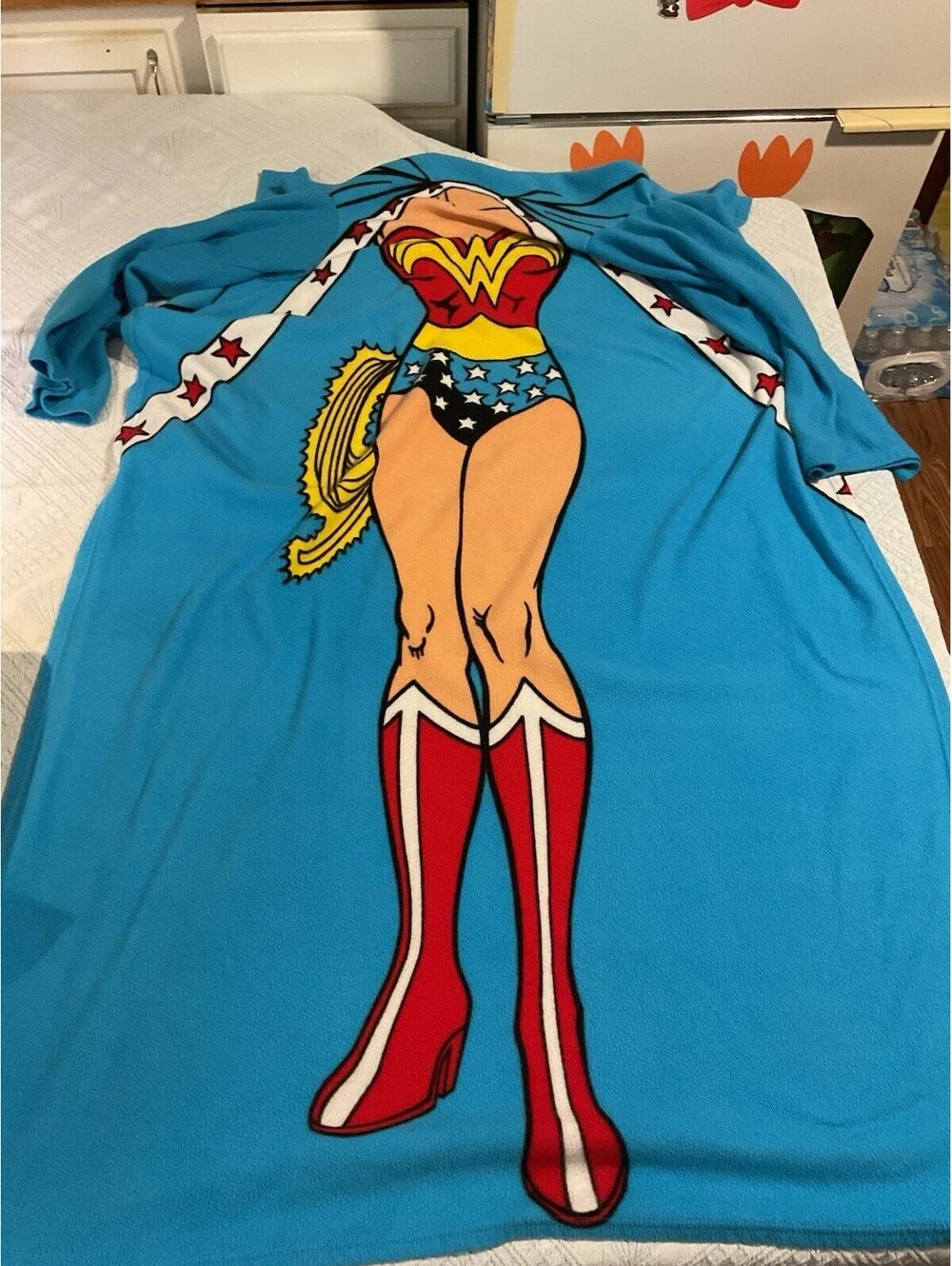 Wonder Woman fleece Blanket With Sleeves